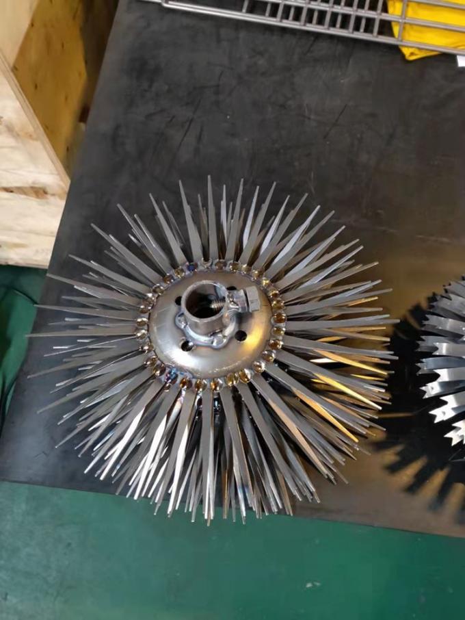 το τιτάνιο κινείται σπασμωδικά 36